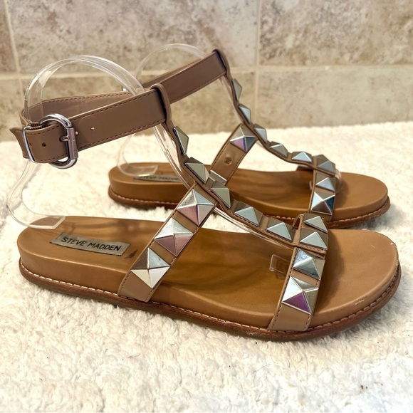 Steve Madden Women's Daft Flat studded Sandal gladiator boho womens size 9M - Picture 2 of 8